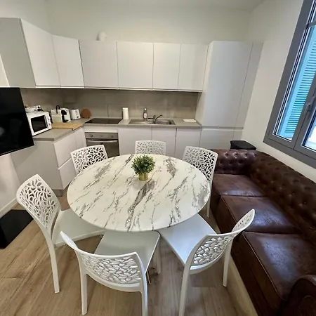 Monaco Brigitte Terrasse شقة بوزولي