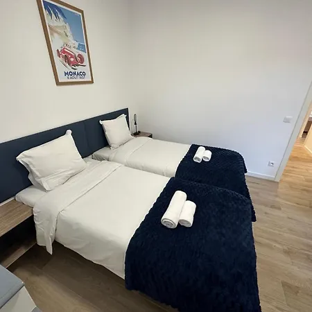 Monaco Brigitte Terrasse בוסוליי