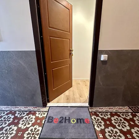 Monaco Brigitte Terrasse בוסוליי